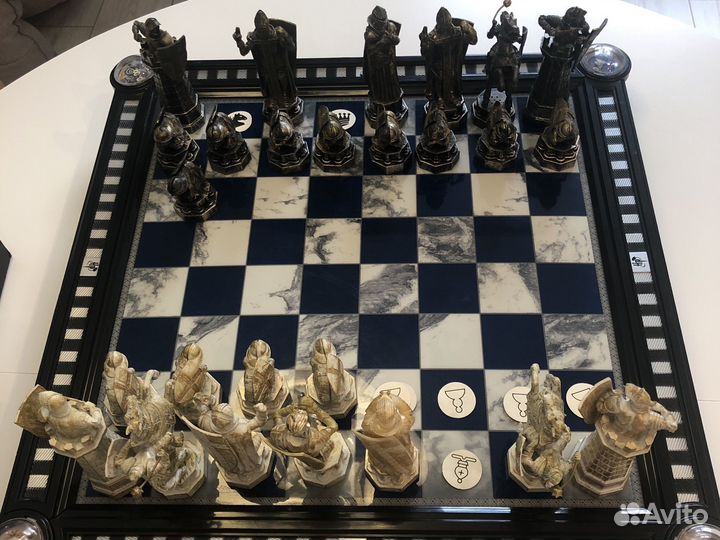 Шахматы Гарри Потёр с журналами