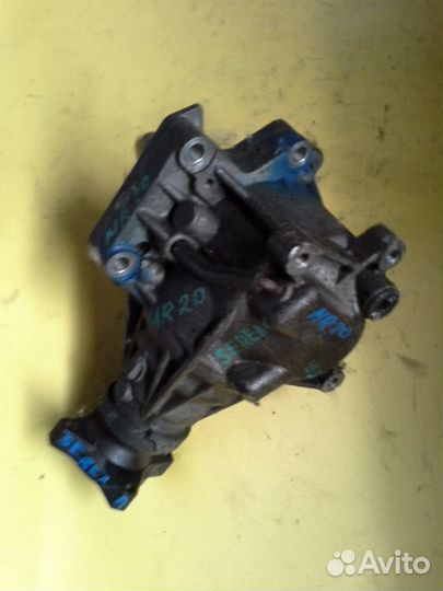 Раздаточная коробка на nissan xtrail T31 MR20