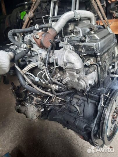 Контрактный двигатель Мицубиши Паджеро 4 4M41 3.2