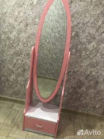 Зеркало в детскую комнату