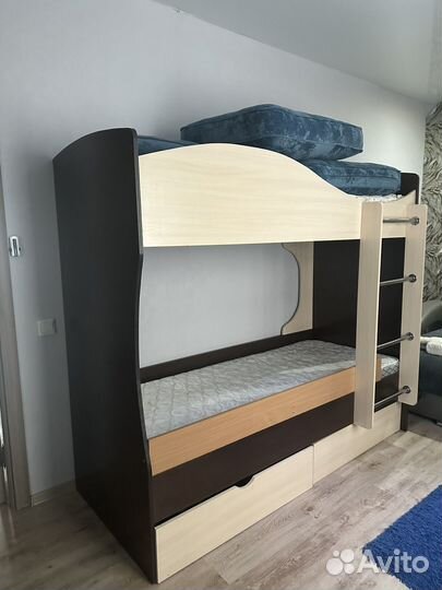 Кровать двухспальная бу
