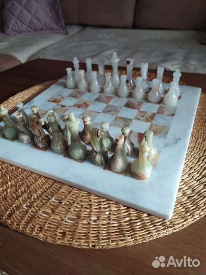 Шахматы из оникса