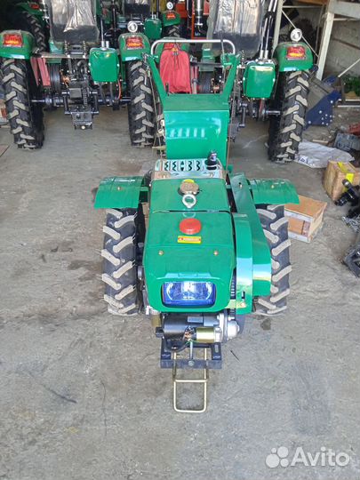 Мотоблок 15 л.с. в комплекте с фрезой и сиденьем