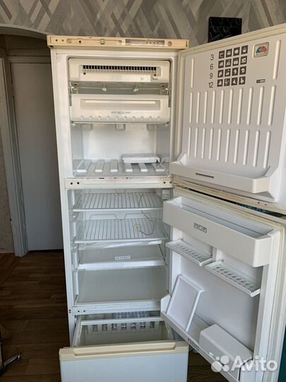 Холодильник stinol 104L