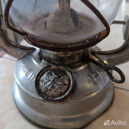 Керосиновая лампа летучая мышь