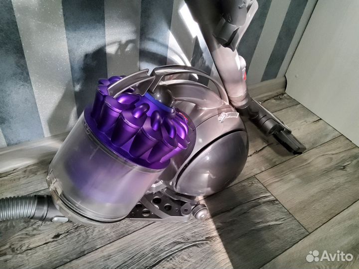 Пылесос Dyson DC 37