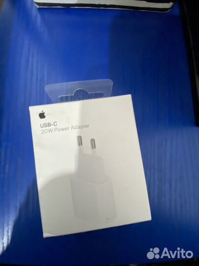Зарядка на iPhone 20w новая