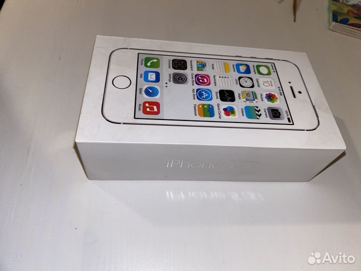 Коробка от iPhone 5S