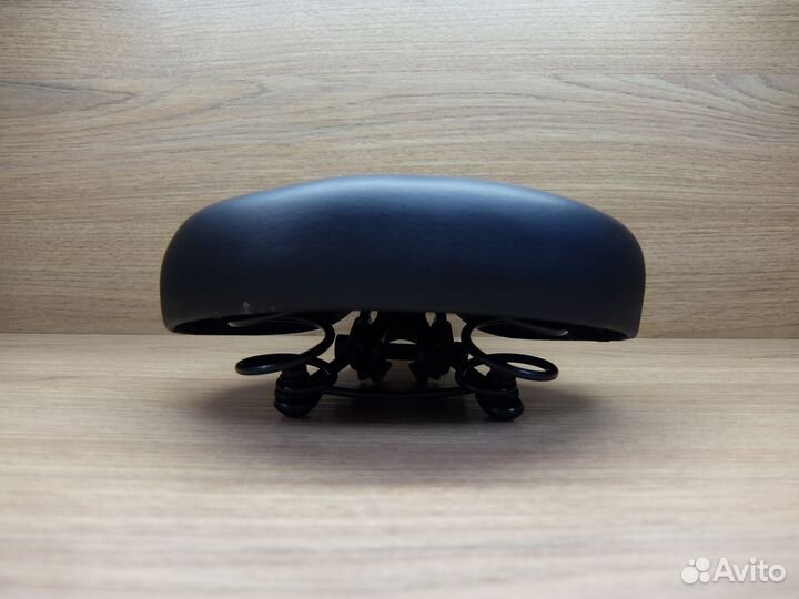 Седло комфортное на дорожный велосипед