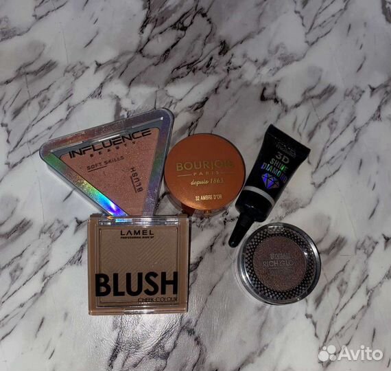 Косметика палетки помады