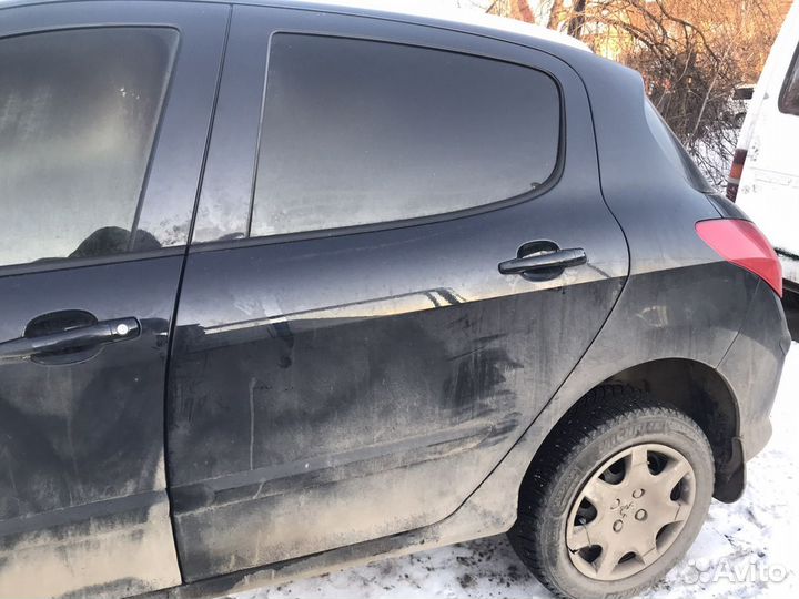 Пежо 308 дверь задняя левая