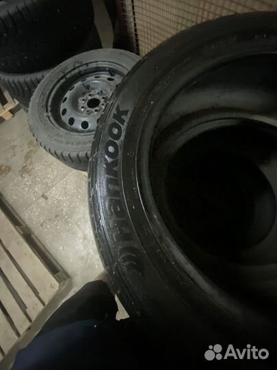 Hankook Ventus V2 AS 235/55 R17