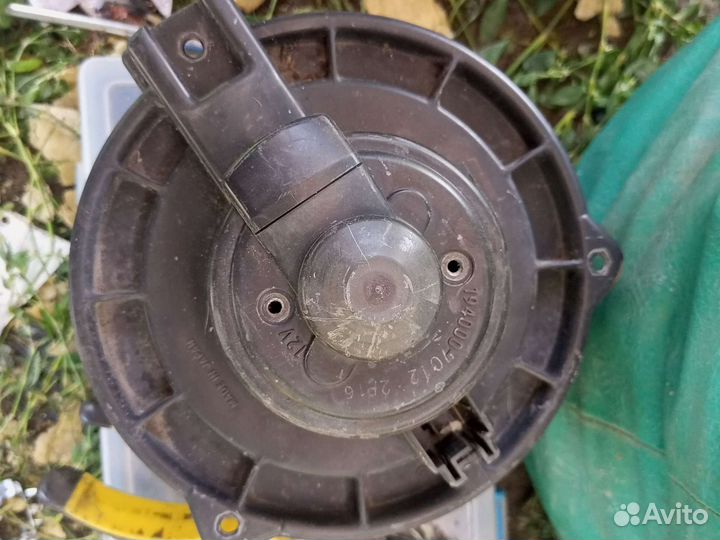 Моторчик печки toyota corolla