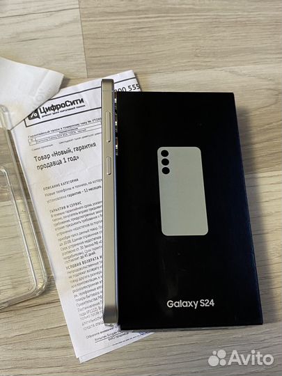 Samsung Galaxy S24, 8/128 ГБ