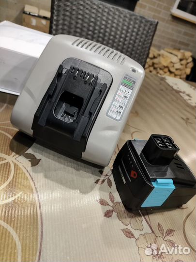 Зарядное устройство для Hilti