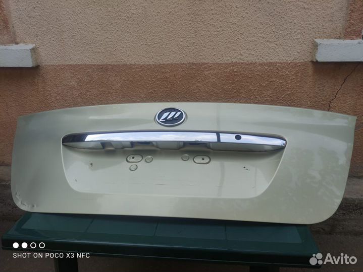 Крышка на багажник на Lifan 2010