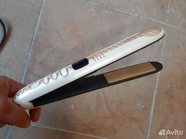 Выпрямитель для волос