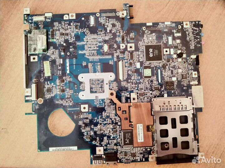 Материнская плата