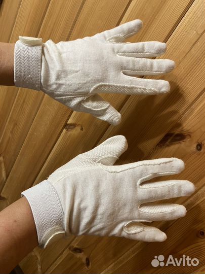 Перчатки для конного спорта