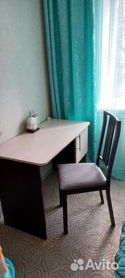Письменный стол и стул