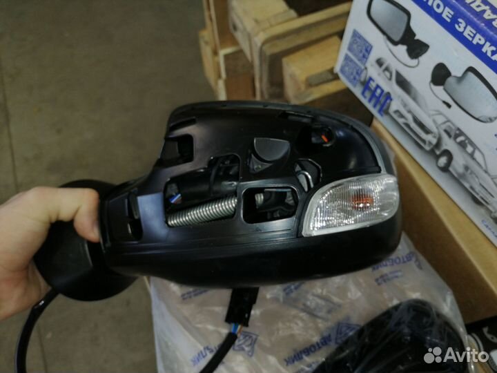 Зеркало левое электрическое LADA largus logan