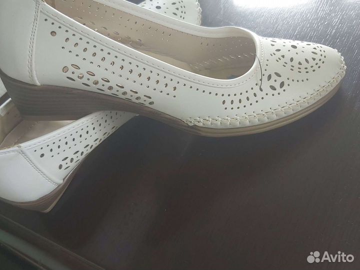 Туфли женские 38 размер новые