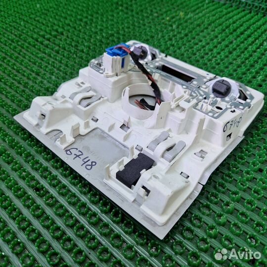 Фонарь салона (плафон) Volkswagen Tiguan 5N1 2008