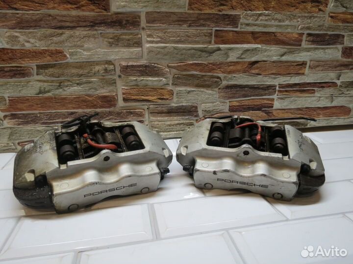 Суппорт задний левый brembo Porsche Cayenne S 955