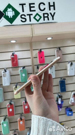 iPhone 8 gold 64gb