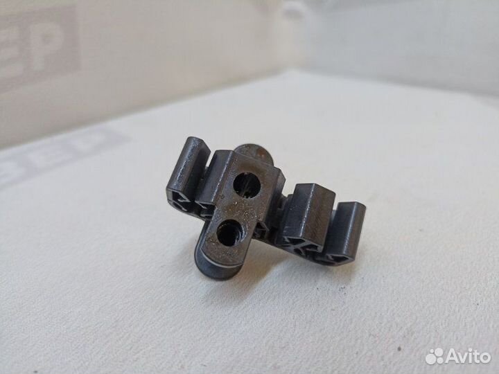 Держатель Volkswagen Tiguan 5N1 cawa 2010