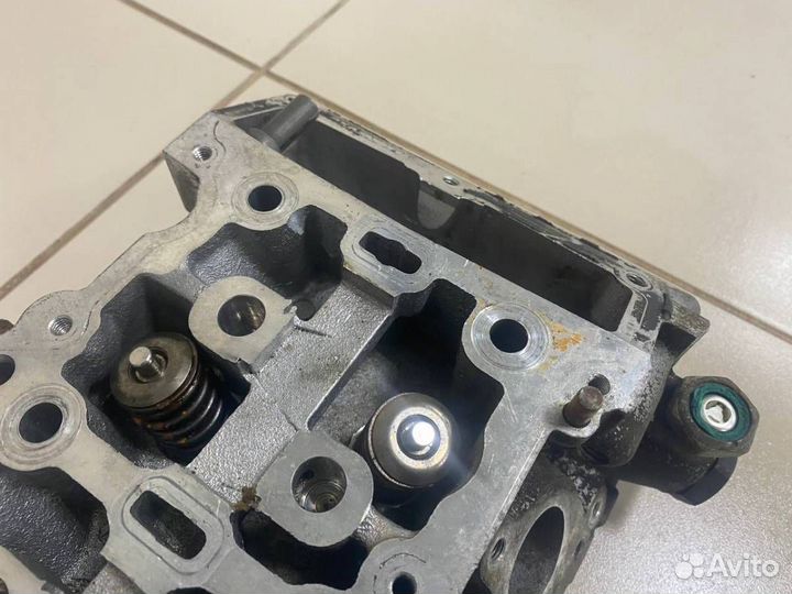 Б/У Головка блока цилиндров 03F103351 VAG