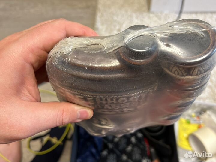 Сосуд с рюмками