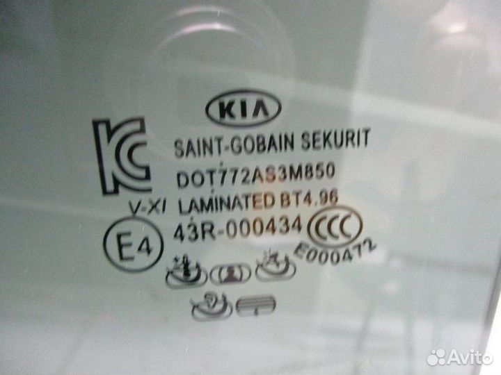 Стекло двери задней левой Kia Quoris KH