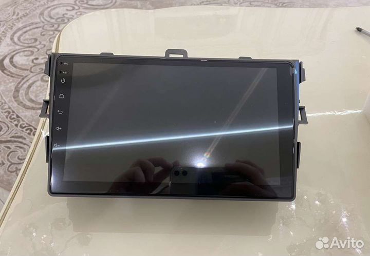 Магнитола новая android на Toyota Corolla E140 150