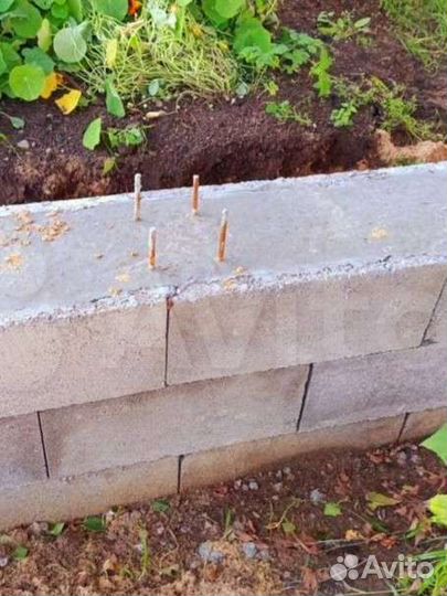 Опалубка для фундамента.бетонные блоки