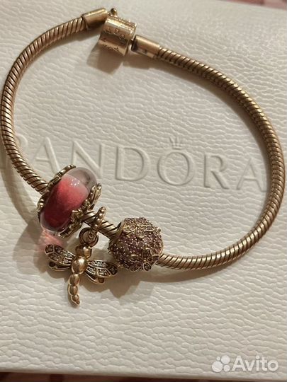 Браслет с шармами Pandora