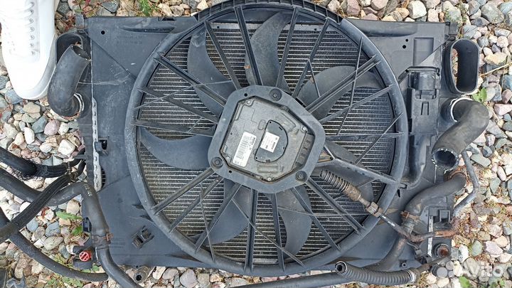 Радиатор охлаждения mercedes w211