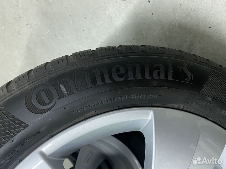 Continental WinterContact TS 850 P 215/55 R17