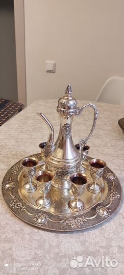 Графин с рюмками