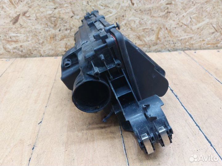 Корпус воздушного фильтра Mercedes A-Class W-169