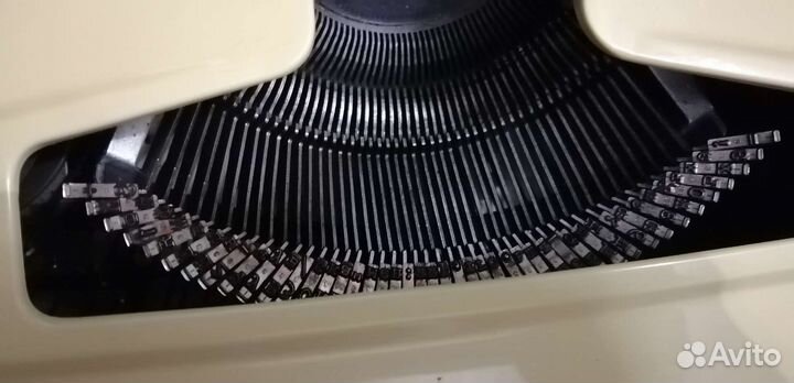 Печатная пишущая машинка