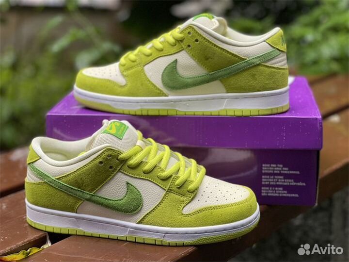 Кроссовки Nike SB Dunk Low Green Apple