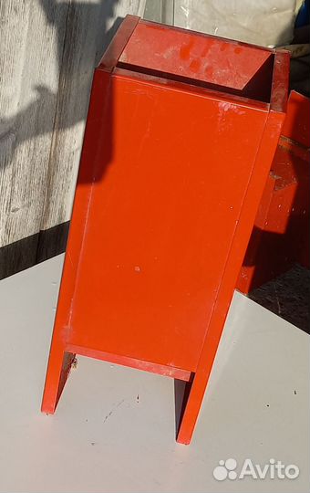 Подставка под огнетушитель