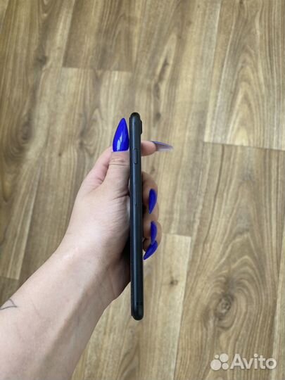 Телефон iPhone 7 128gb
