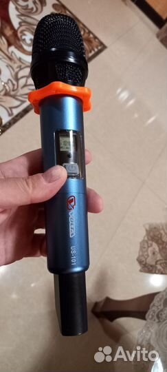 Радиомикрофон вокальный профф. 