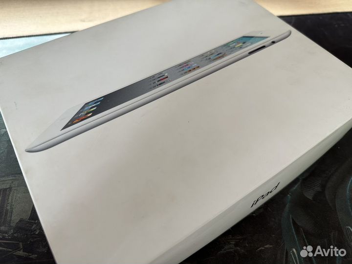 Планшет Apple iPad 2 16Gb Wi-Fi + 3G (рст)