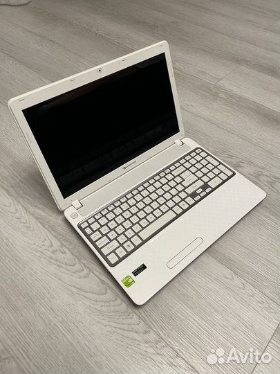 Белый ноутбук i7 nvidia gt 16gb ssd 256gb 15,6