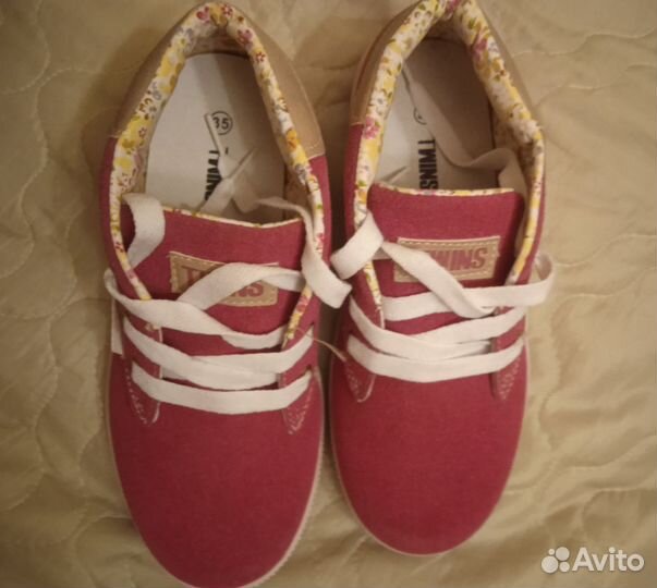 Новые полуботинки для девочки