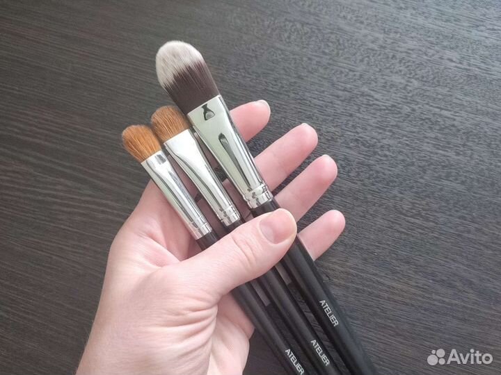 Кисти для макияжа atelier