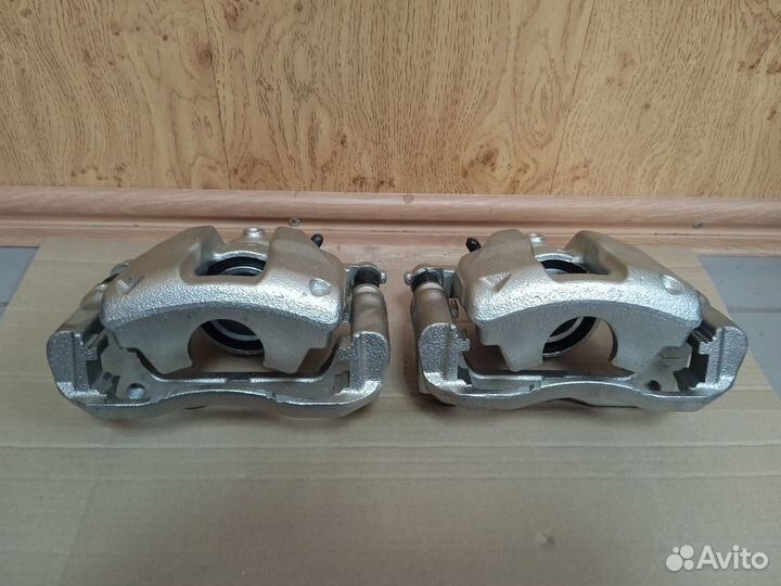 Передние суппорта Honda